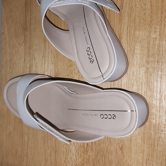 Sz 10 Ecco white wedge slip on sandal EU 41 NIB - Picture 6 of 7